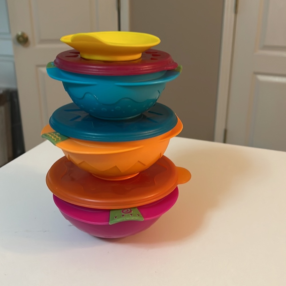 F9 Sassy containers